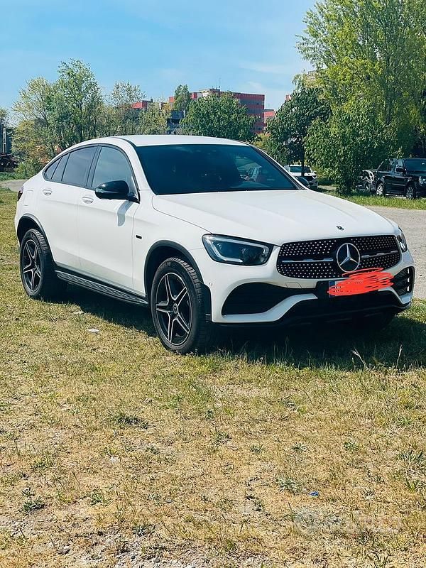 Usata Mercedes GLC300 Premium Plus 194 CV (142 kW) 2021 Bianco Coupé