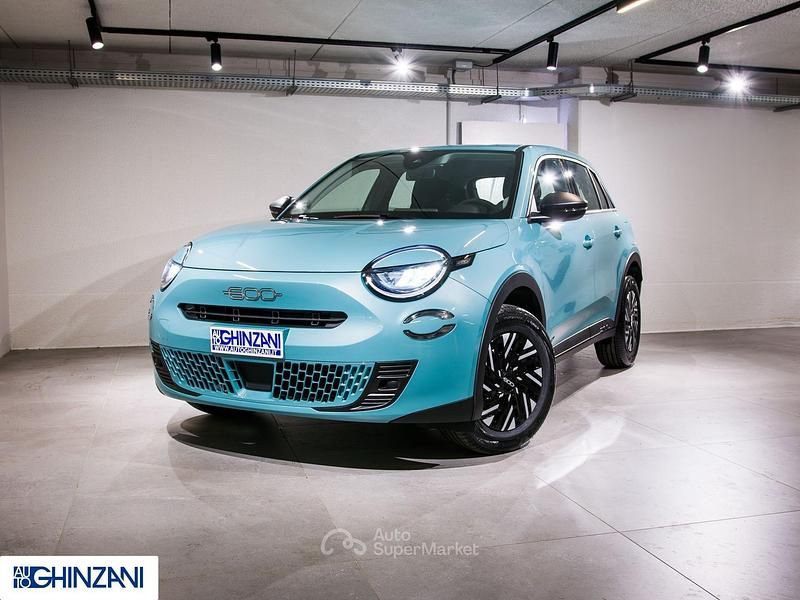 Nuova Fiat 600 Pop 110 CV (80 kW) 2026 Blu SUV