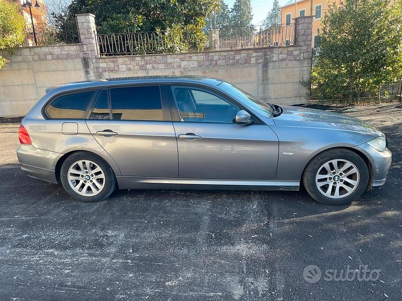Usata BMW 318 2009 Grigio Station wagon