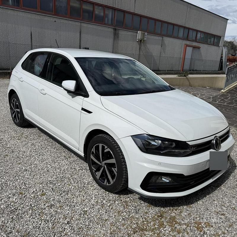Usata VW Polo R-line 95 CV (69 kW) 2019 Bianco Utilitaria