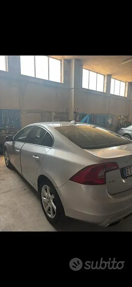 Usata Volvo S60 181 CV (133 kW) 2014 Berlina