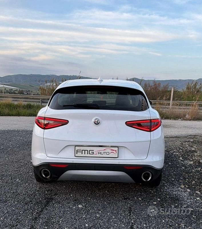 Usata Alfa Romeo Stelvio Super 190 CV (139 kW) 2019 Bianco SUV