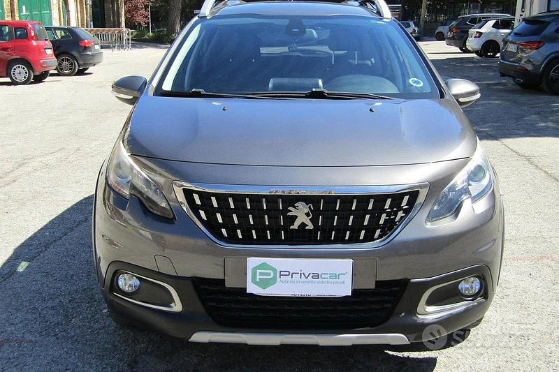 Usata Peugeot 2008 Allure 99 CV (72 kW) 2016 Grigio SUV