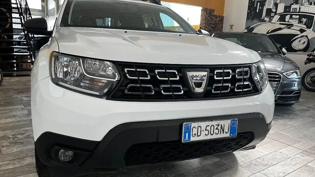 Usata Dacia Duster Comfort 101 CV (74 kW) 2021 Bianco SUV