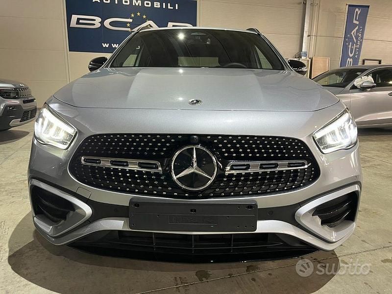 Usata Mercedes GLA200 AMG Line Premium Plus 150 CV (110 kW) 2024 Grigio SUV
