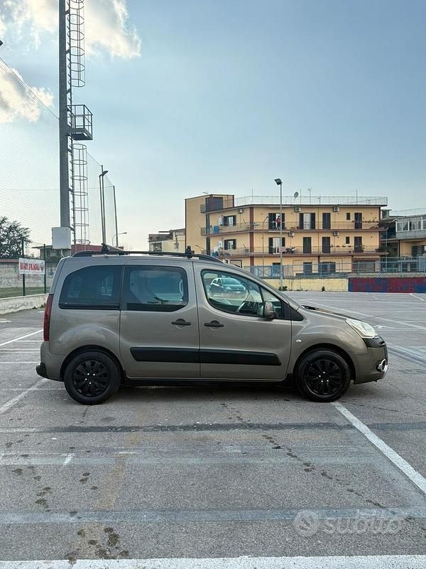 Usata Citroën Berlingo XTR 90 CV (66 kW) 2012 Verde Monovolume