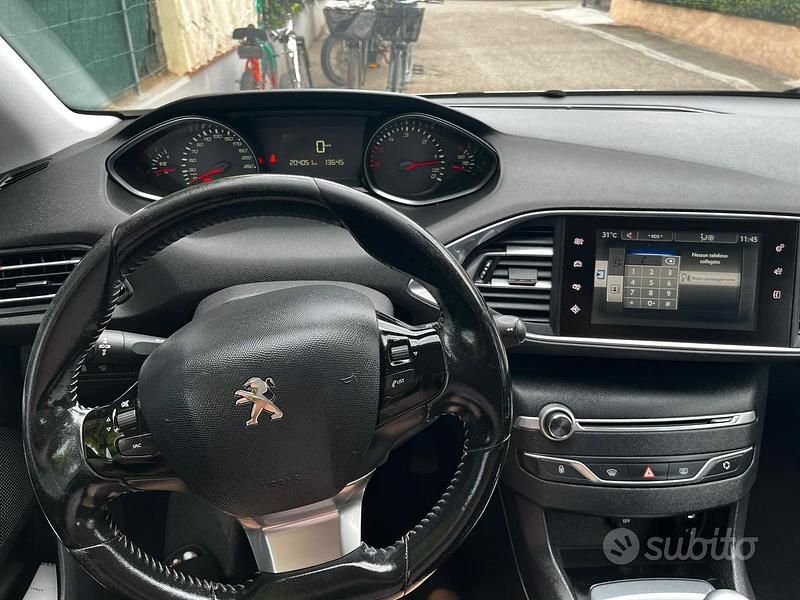 Usata Peugeot 308 Active 120 CV (88 kW) 2016 Argento Station wagon