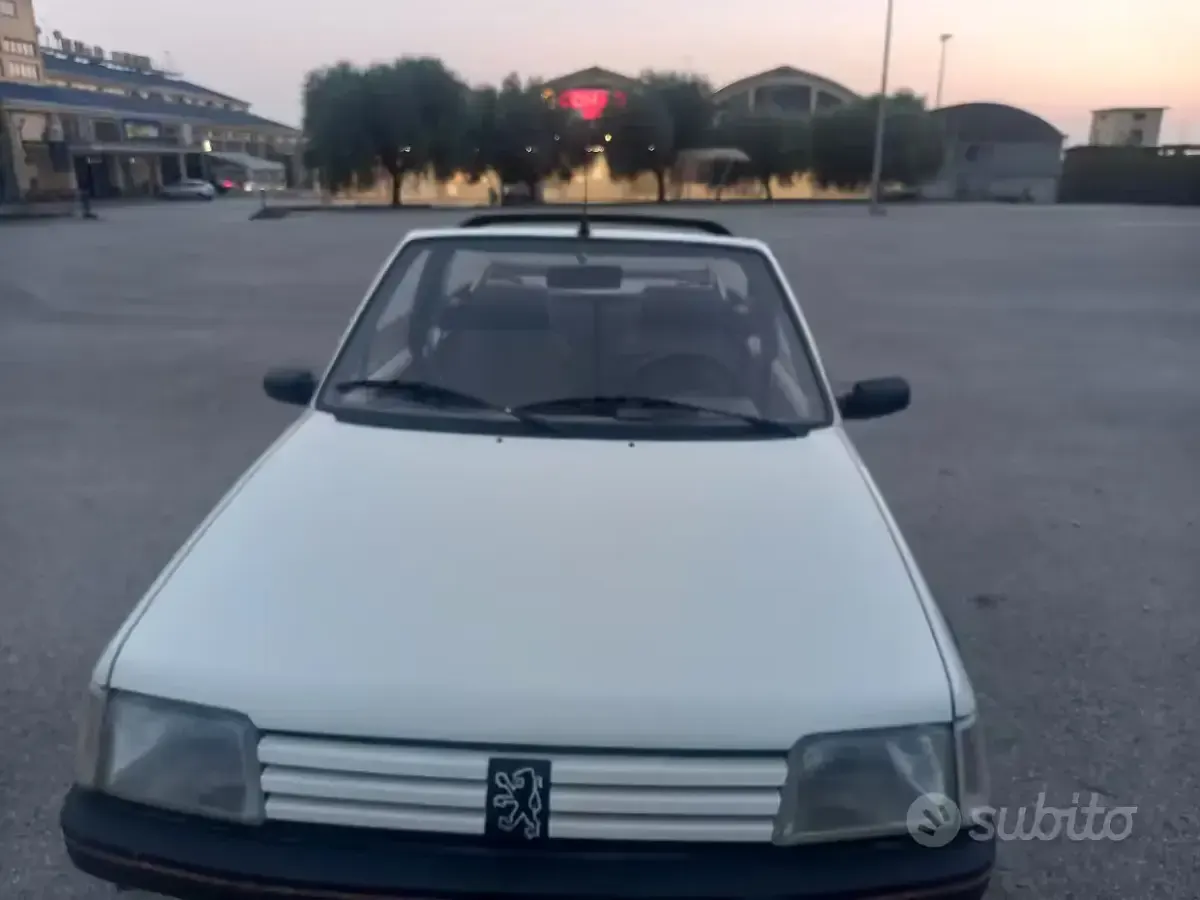 Usata Peugeot 205 49 CV (36 kW) 1987 Cabrio