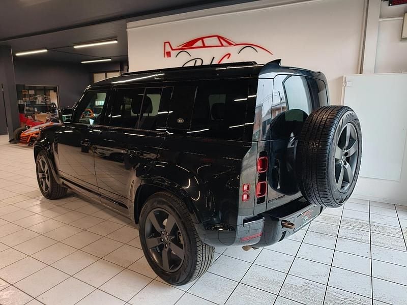 Usata Land Rover Defender SE Dynamic 199 CV (146 kW) 2023 Nero SUV