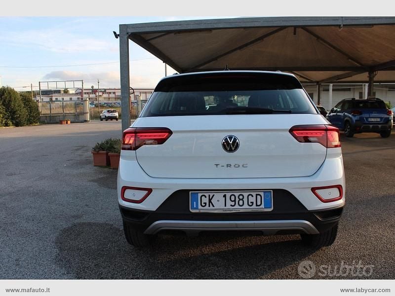 Usata VW T-Roc Life 150 CV (110 kW) 2022 Bianco SUV