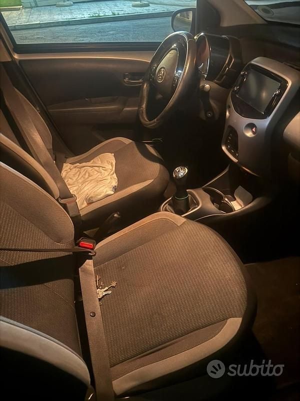 Usata Toyota Aygo 72 CV (52 kW) 2021 Utilitaria