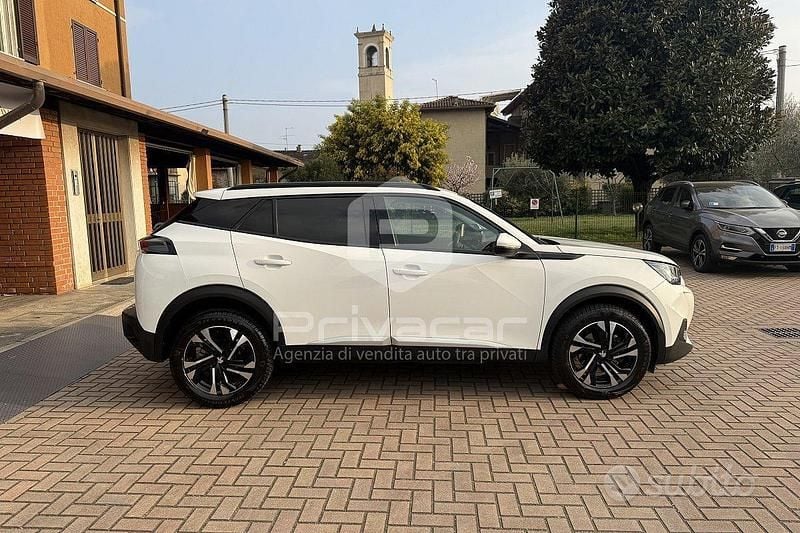 Używany Peugeot 2008 Allure 131 KM (96 kW) 2021 Biały SUV