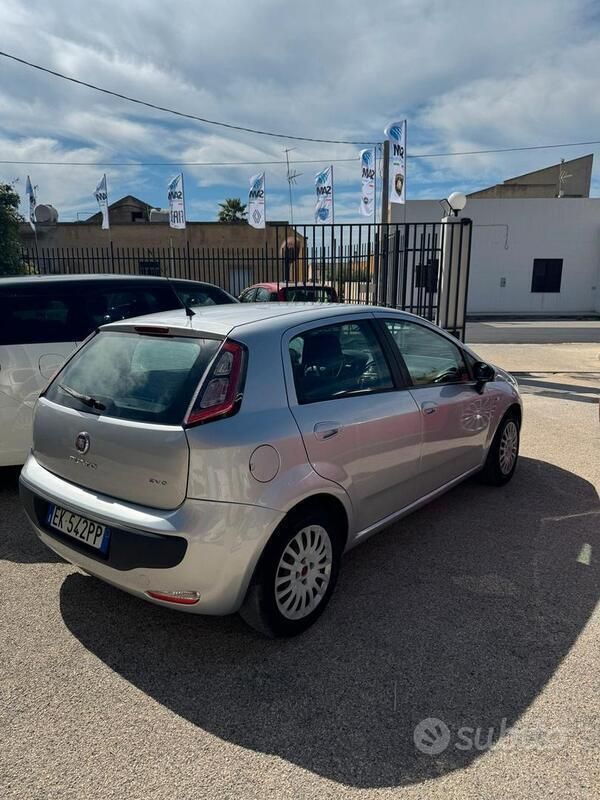 Usata Fiat Punto Evo Active 75 CV (55 kW) 2010 Grigio Utilitaria