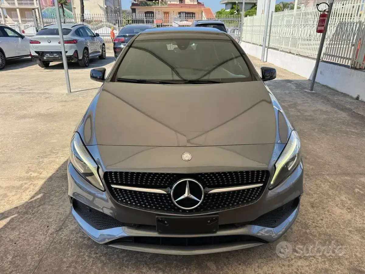 Usata Mercedes A220 177 CV (130 kW) 2016 Grigio Berlina