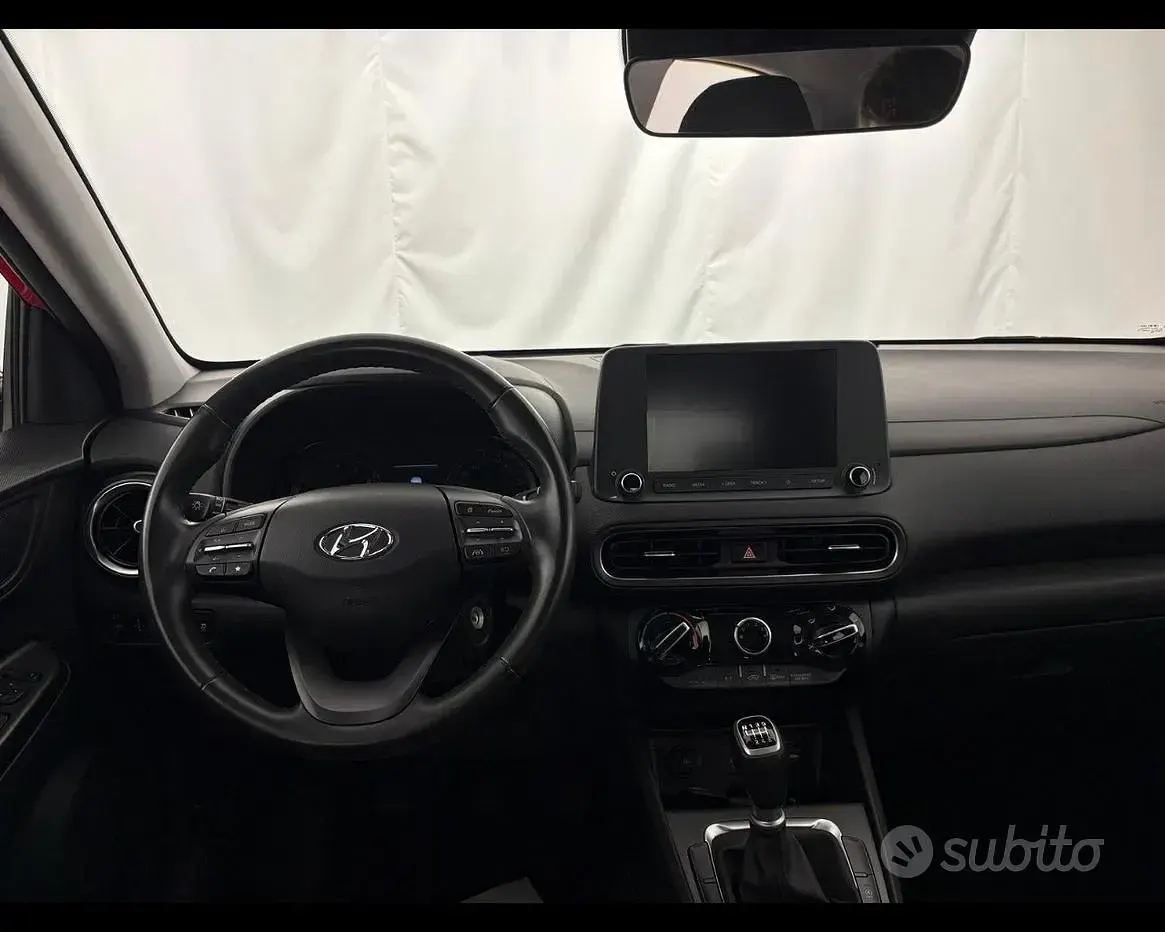 Usata Hyundai Kona 120 CV (88 kW) 2022 Rosso SUV