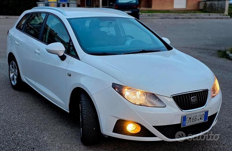 Usata Seat Ibiza ST 90 CV (66 kW) 2012 Bianco Station wagon
