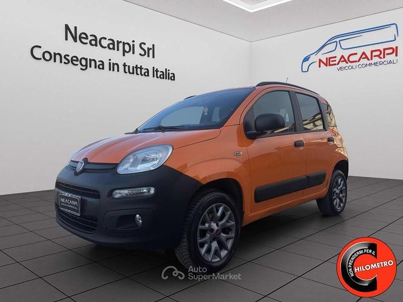 Usata Fiat Panda 4x4 80 CV (58 kW) 2017 Orange pastello Utilitaria