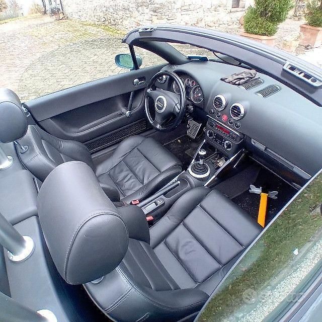 Usata Audi TT Roadster 179 CV (131 kW) 2004 Cabrio