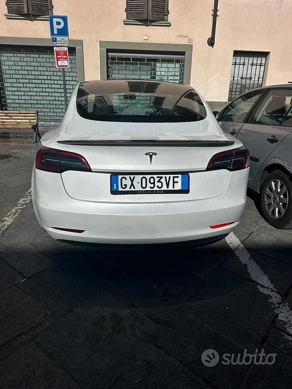 Usata Tesla Model 3 235 kW (320 CV) 2022 Bianco Berlina