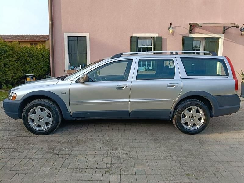 Usata Volvo XC70 185 CV (136 kW) 2005 Argento Station wagon