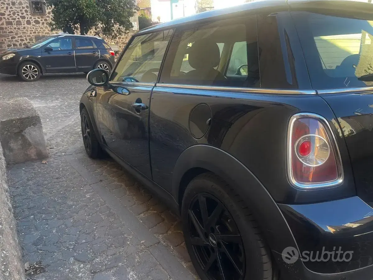 Usata Mini One D 90 CV (66 kW) 2012 Nero Utilitaria