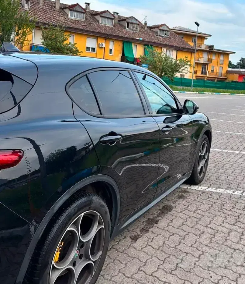 Usata Alfa Romeo Stelvio 190 CV (139 kW) 2021 Nero SUV