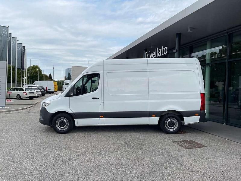 Usata Mercedes Sprinter 150 CV (110 kW) 2021 Bianco artico Furgone