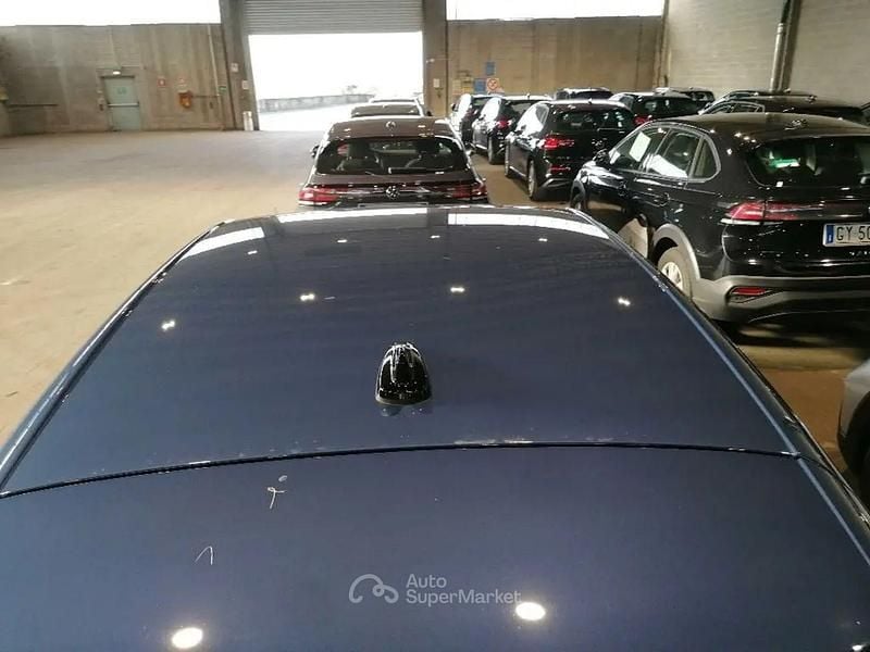 Usata VW Golf Life 116 CV (85 kW) 2025 Blu Berlina