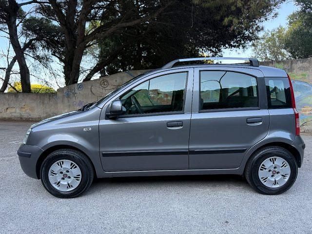 Usata Fiat Panda Dynamic 69 CV (50 kW) 2012 Grigio Utilitaria
