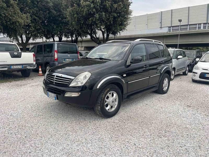 Nero Usata 2004 Ssangyong (KGM) Rexton SUV | 3999 € (Buon prezzo) - Immagine 1/4