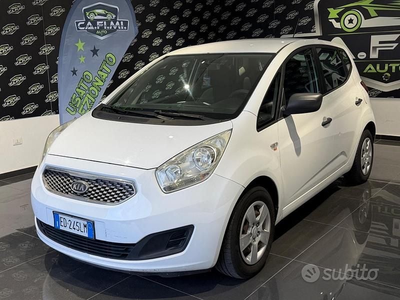 Usata Kia Venga LX 77 CV (56 kW) 2010 Bianco Utilitaria