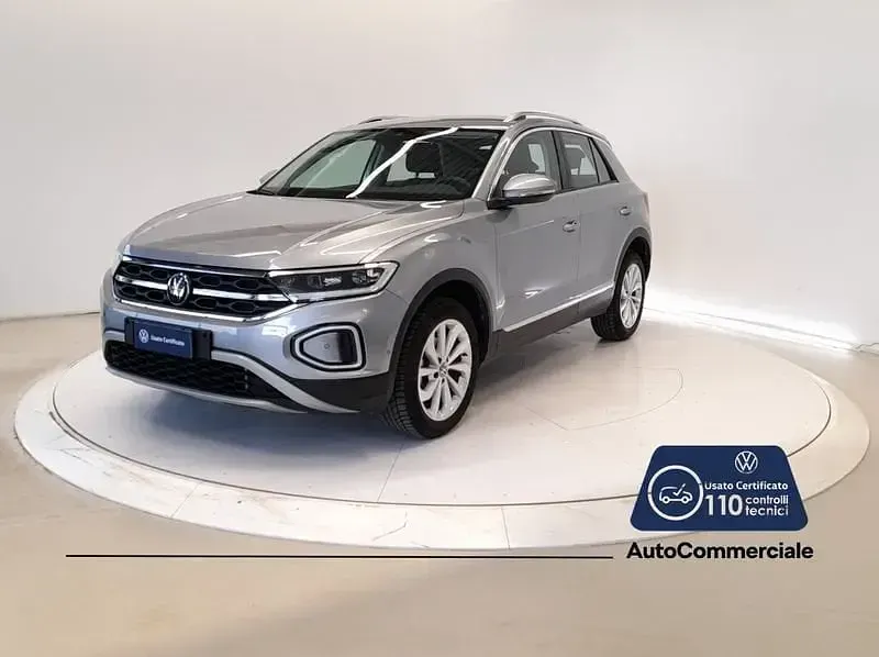 Usata VW T-Roc Style 150 CV (110 kW) 2023 Argento SUV