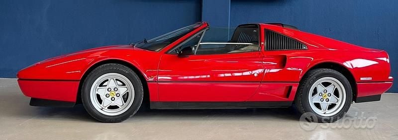 Usata Ferrari 208 270 CV (198 kW) 1988 Rosso Coupé