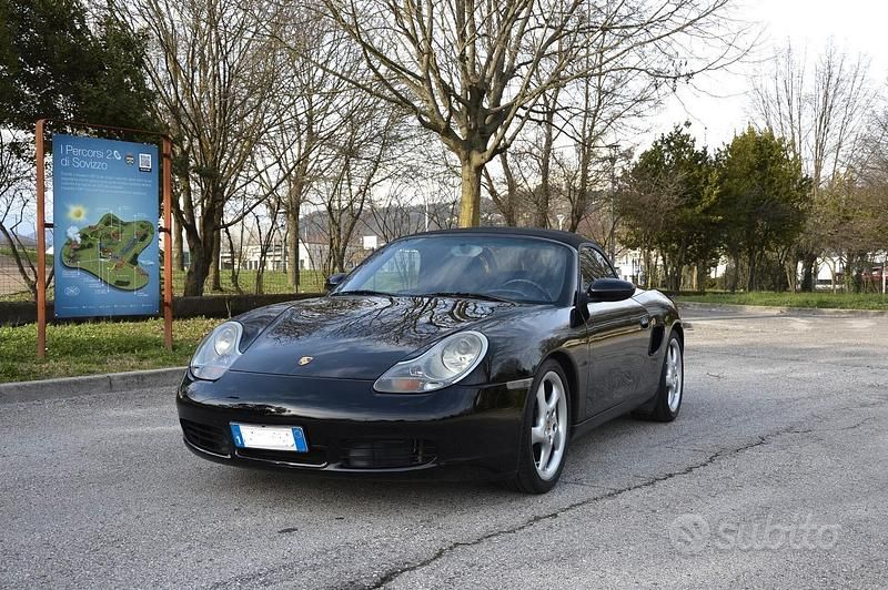Usata Porsche Boxster 252 CV (185 kW) 2000 Nero basalto Cabrio
