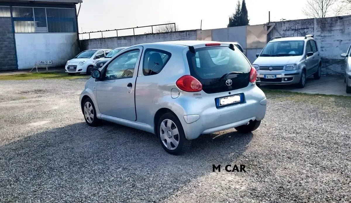 Brugt Toyota Aygo Sol 68 HK (50 kW) 2008 Grå Hatchback