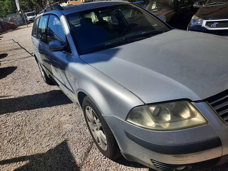 Usata 2003 VW Passat Station wagon | 1990 € (Buon prezzo) - Immagine 1/4