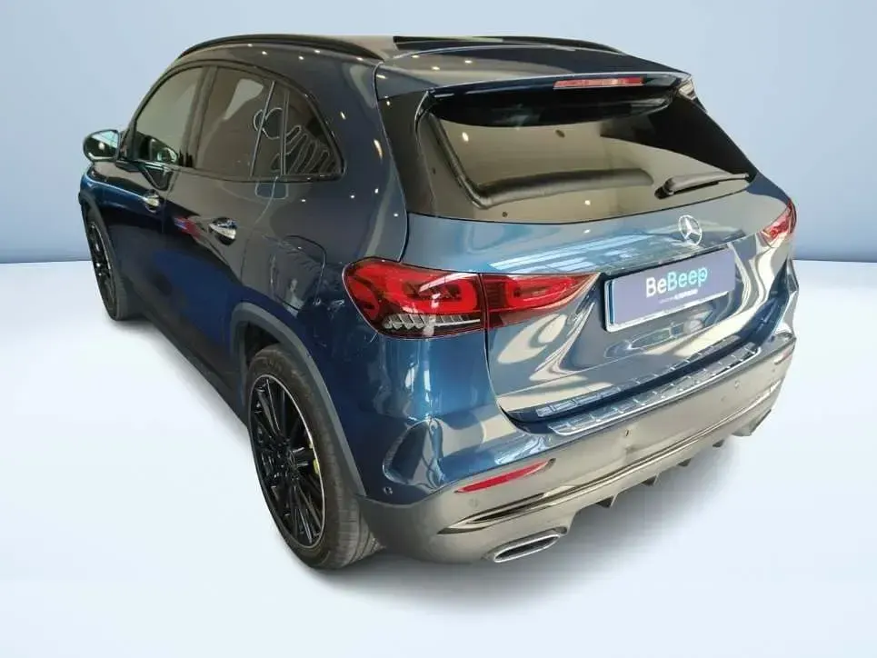 Usata Mercedes GLA200 Premium 150 CV (110 kW) 2023 Blu SUV