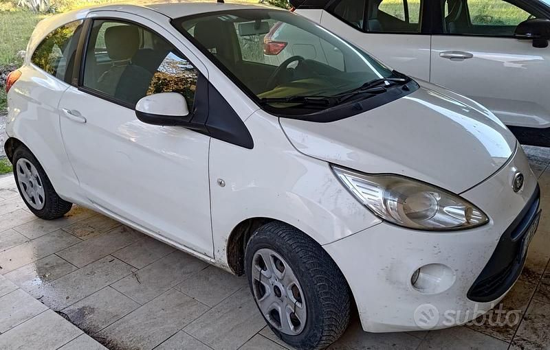Usata Ford Ka 75 CV (55 kW) 2010 Bianco Utilitaria