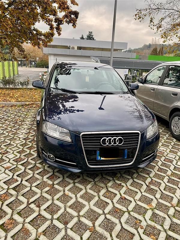 Usata Audi A3 Ambiente 90 CV (66 kW) 2012 Blu Berlina