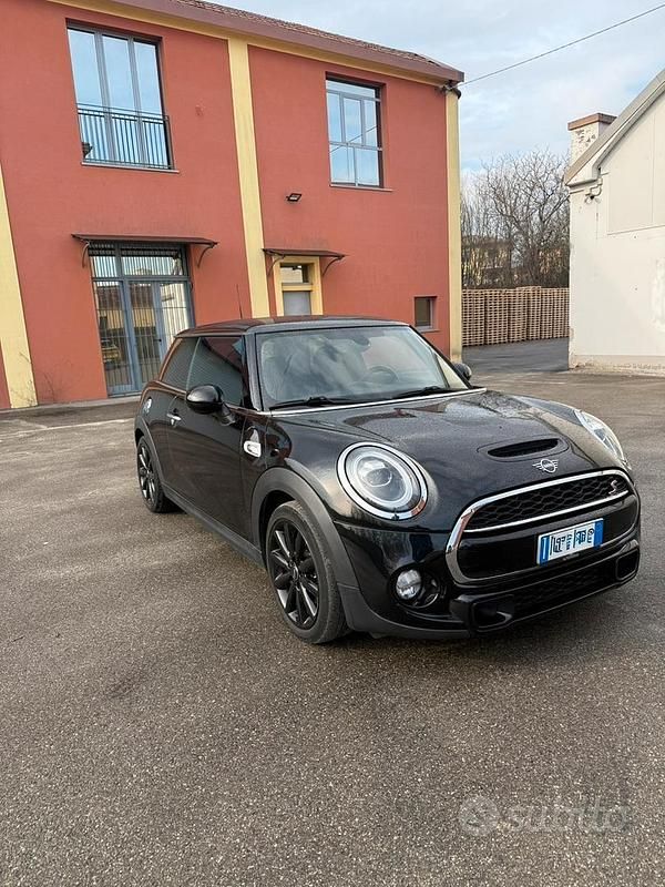 Usata Mini Cooper S 192 CV (141 kW) 2019 Nero Utilitaria