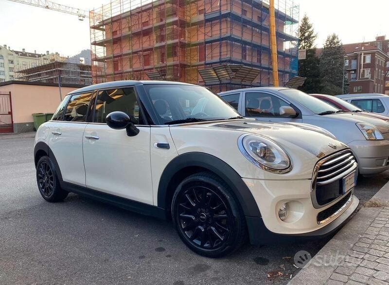 Usata Mini Cooper D Business 116 CV (85 kW) 2015 Bianco Utilitaria
