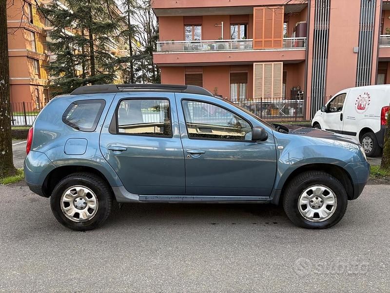 Usata Dacia Duster Lauréate 110 CV (80 kW) 2011 Blu SUV