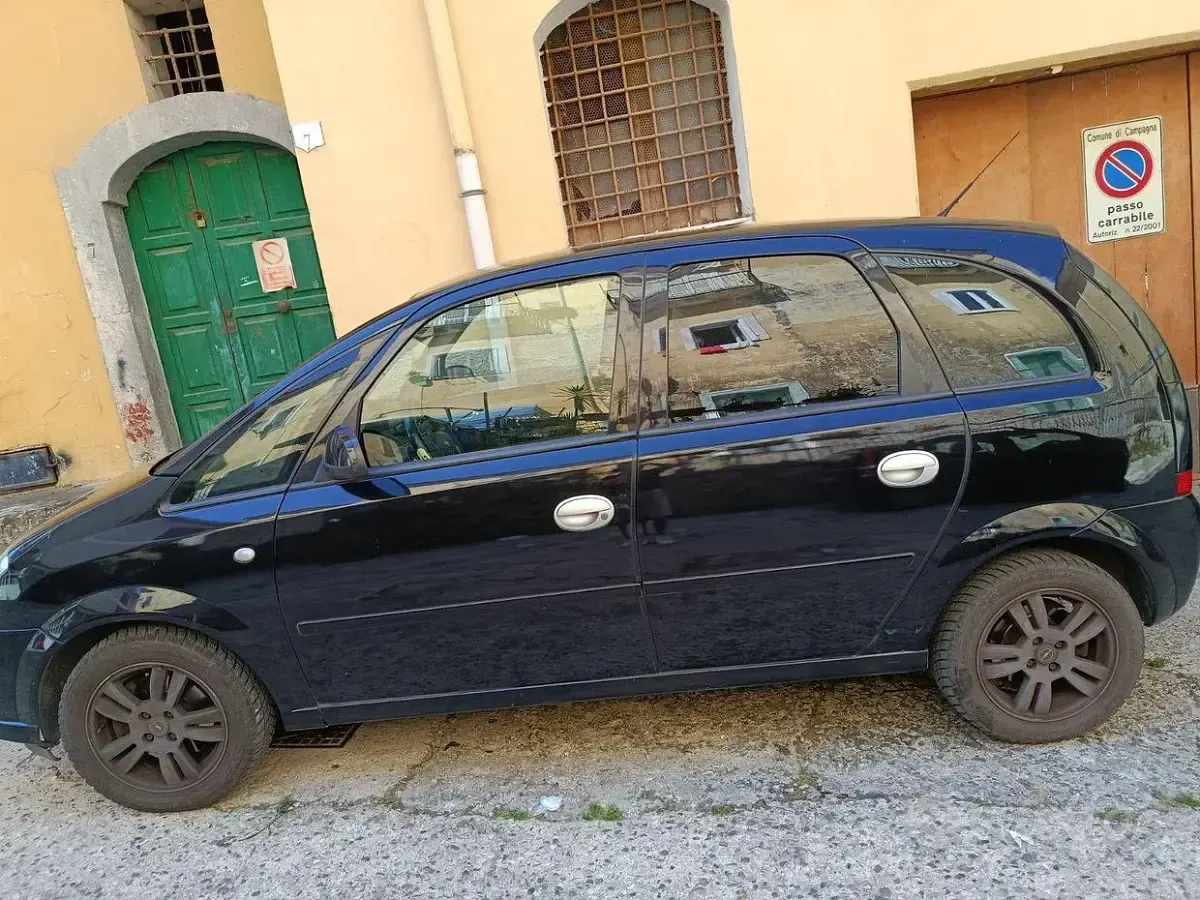 Usata Opel Meriva 75 CV (55 kW) 2005 Monovolume
