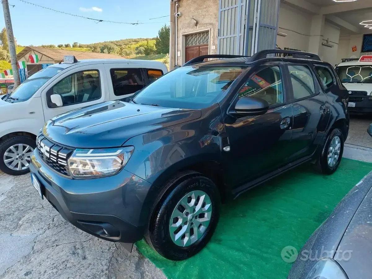Usata Dacia Duster Expression 116 CV (85 kW) 2024 Grigio SUV