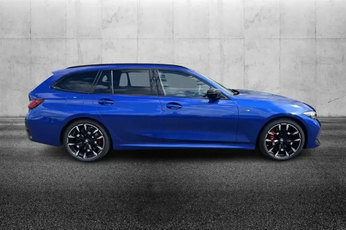Usata BMW M340 M Sport 340 CV (250 kW) 2025 Blu/azzurro Station wagon