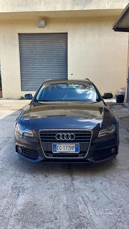 Usata Audi A4 143 CV (105 kW) 2011 Grigio Station wagon