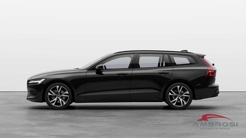 Nuova Volvo V60 Core 197 CV (144 kW) 2025 Onyx black Station wagon