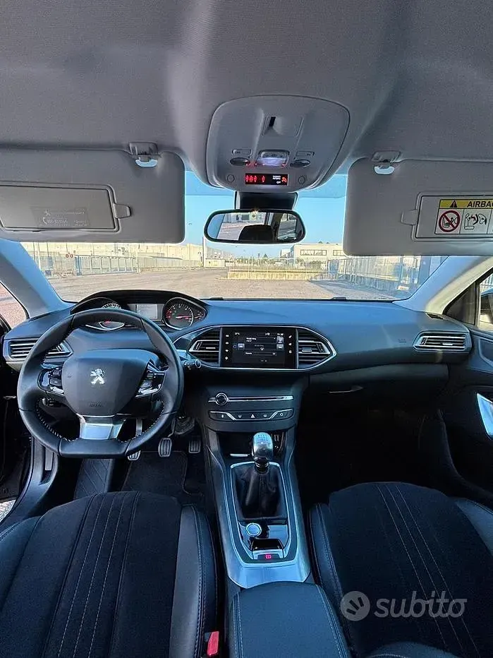 Usata Peugeot 308 Allure 116 CV (85 kW) 2016 Blu Station wagon