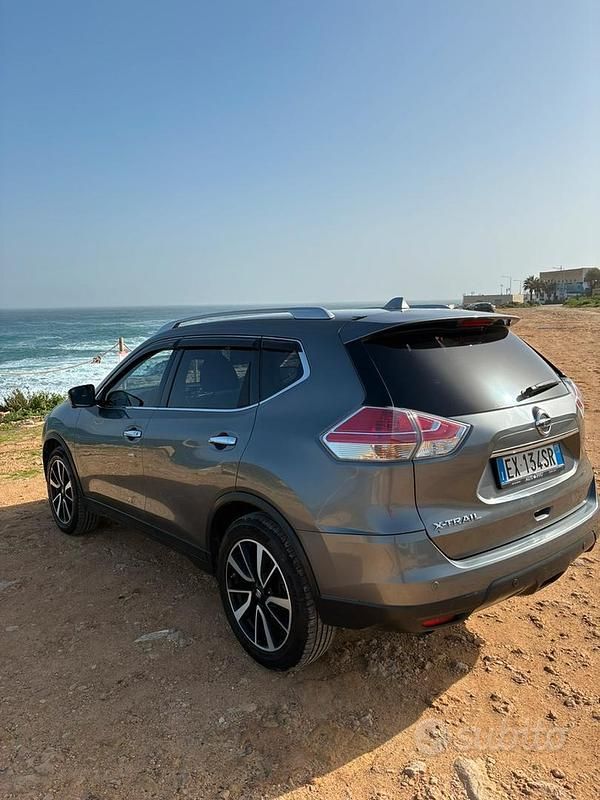 Usata Nissan X-Trail 130 CV (95 kW) 2014 Grigio SUV
