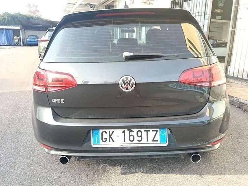 Usata VW Golf VII GTI 220 CV (161 kW) 2015 Grigio Berlina